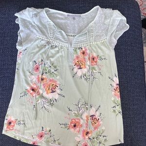 Patterned shirt size small